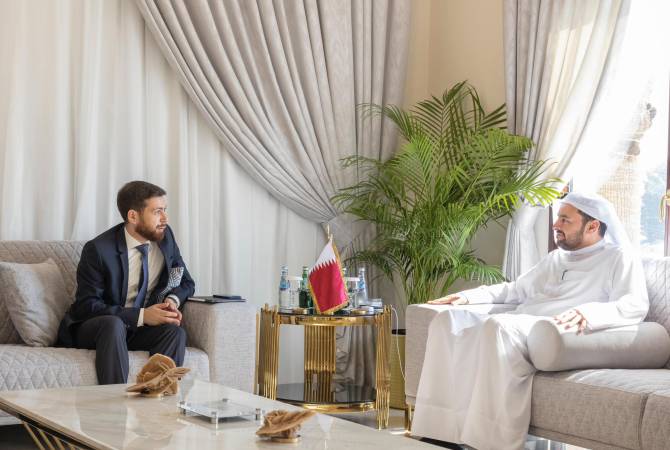 Le vice-ministre des Affaires étrangères et un haut diplomate qatari discutent de questions 
de sécurité 