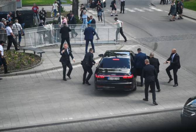 Le Premier ministre slovaque Robert Fico blessé par balle