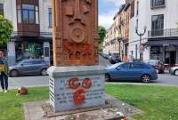 Brüksel'deki Ermeni Soykırımı Anıtı bozkurtların çirkin saldırısına uğradı! 