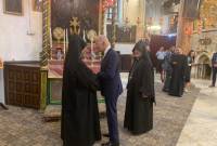 Joe Biden visite la cathédrale de l'église arménienne de la Nativité à Bethléem

