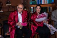 Բագրատ Ալեքյանին և Կարինե Սարգսյանին շնորհվել է ԵՊԲՀ պատվավոր դոկտորի 
կոչում

 