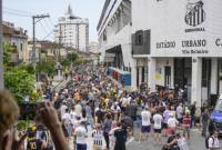 Более 230 тысяч человек пришли проститься с Пеле на стадионе в Бразилии