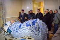 Настоятель епархии ААЦ Алеппо посетил пострадавших от землетрясения 
сирийских армян