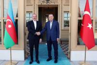 Президенты Турции и Азербайджана провели закрытую встречу в Стамбуле