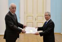 Oscar Santana León a présenté ses lettres de créance au président Vahagn 
Khatchatourian