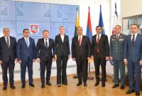 Les ministres de l'Intérieur arménien et lituanien discutent des domaines de coopération 
possibles