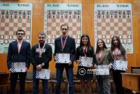 Հայաստանի շախմատի կանանց և տղամարդկանց առաջնության 
մրցանակակիրները պարգևատրվեցին