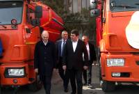 Mikael Vardanyan donated 117 mln drams for garbage trucks and 230 waste bins for 
Masis community
