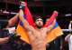 ممثل أرمينيا آرمان تساروكيان يفوز على بطل العالم السابق تشارلز أوليفيرا في إطار المنازلات 
المختلطة UFC-300