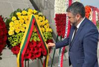 Посол Литвы в Армении почтил память жертв Геноцида армян в Османской империи