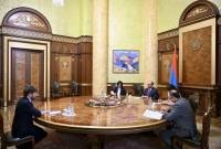 Le chef de cabinet du Premier ministre a reçu l'ambassadeur de France en Arménie