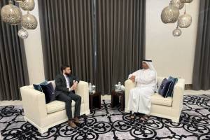 Vicecanciller armenio y ministro de Estado de Emiratos Árabes conversaron sobre la 
profundización de agenda bilateral