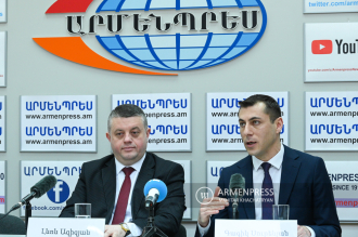 المؤتمر الصحفي لنائب مدير وزارة البيئة الأرمنية للأرصاد الجوية 
الهيدرولوجية والرصد ليفون أزيزيان