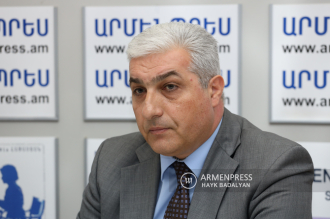المؤتمر الصحفي لنائب رئيس الهيئة مفتشية الصحة والعمل 
الأرمني فاهان كريكوريان 