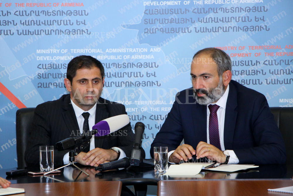 Suren Papikyan, Nikol Pashinyan