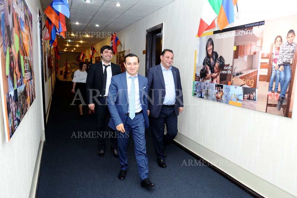 Mkhitar Hayrapetyan, Ara Vardanyan