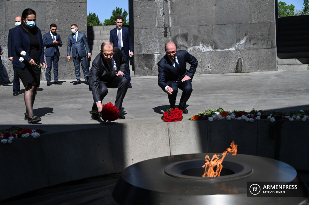 Sergey Lavrov, Ara Ayvazian