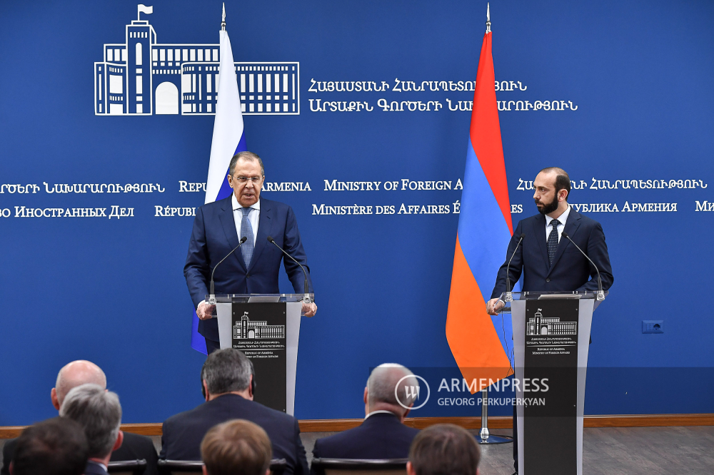 Sergey Lavrov, Ararat Mirzoyan