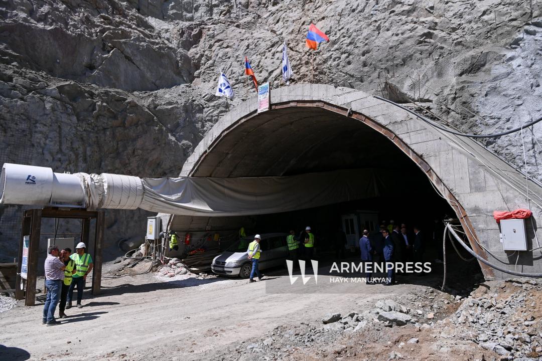 Ագարակ-Քաջարան ճանապարհին նույնպես իրականացվում են ենթակառուցվածքային մեծածավալ շինաշխատանքներ