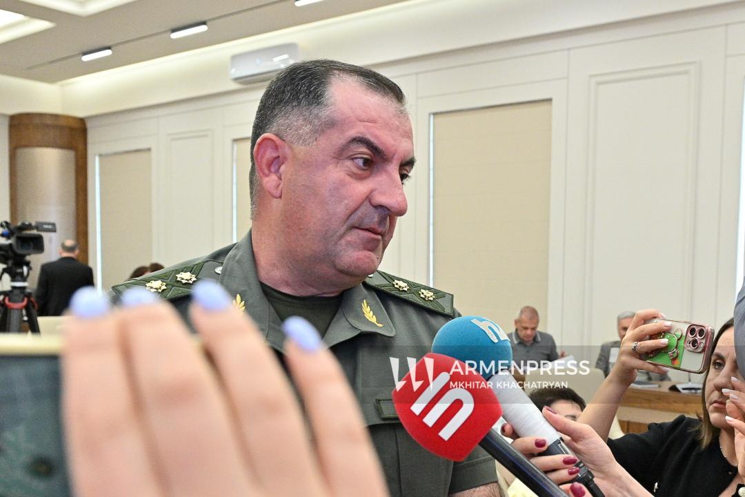 Брифинг начальника Генерального штаба ВС Армении Эдварда Асряна