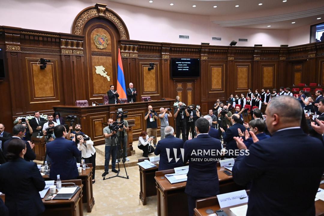 Newly elected Armenian Parliament convenes first session