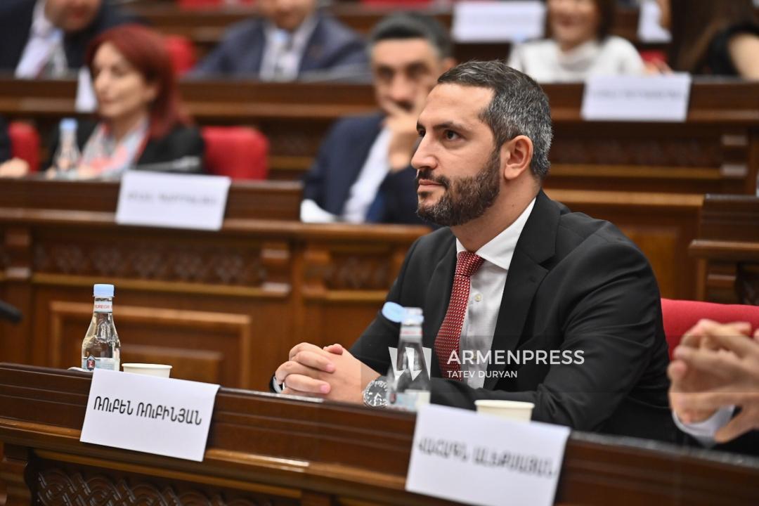 Ռուբեն Ռուբինյանն ընտրվեց ԱԺ նախագահ