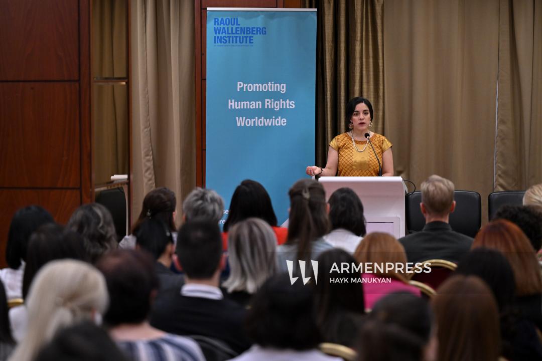 «Գենդերային հավասարության, կենսաբազմազանության և COP17-ի վերաբերյալ ազգային երկխոսություն» վերտառությամբ քննարկում