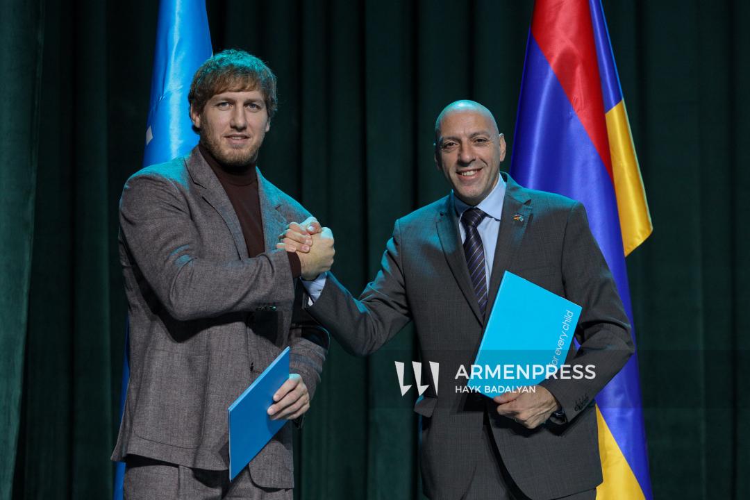 Արթուր Ալեքսանյան, Ղասսան Խալիլ