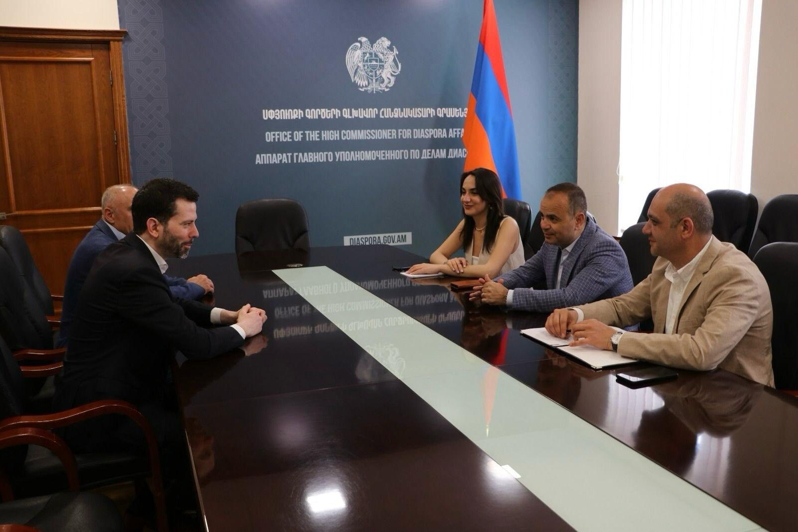 ზარეჰ სინანიანმა და მარტინ პეცოლდმა სომხეთ-გერმანიის ეკონომიკური ურთიერთობების გაღრმავების შესაძლებლობები განიხილეს ზარეჰ სინანიანმა და მარტინ პეცოლდმა სომხეთ-გერმანიის ეკონომიკური ურთიერთობების გაღრმავების შესაძლებლობები განიხილეს