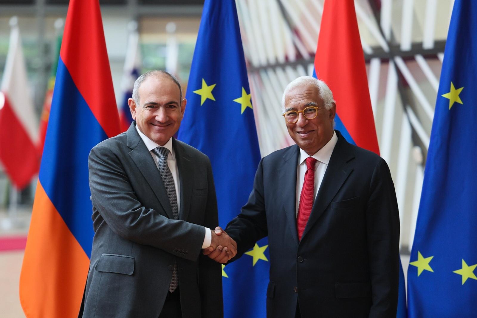 Chubby порно фильмдерін онлайн көру Анальды секстен алынған кончалар