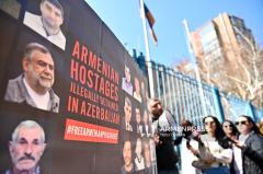 Участники акции в Ереване требуют от ООН направить представителей на имитационные судебные процессы над армянами в Баку