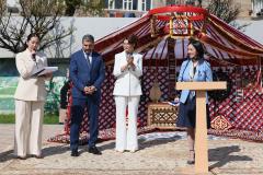 Երևանի Ալմա-Աթայի փողոցի հարակից տարածքի զբոսայգին անվանակոչվել է ղազախ բանաստեղծ Աբայ Կունանբաևի անունով