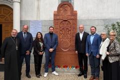 Fransa’nın Saint-Chamond kentinde Ermeni Soykırımı kurbanları anısına haçkar dikildi