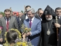 Ն.Ս.Օ.Տ.Տ. Գարեգին Բ Ամենայն Հայոց կաթողիկոսն այցելել է Սարդարապատի հուշահամալիր