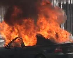 «Մայր Հայաստան» հուշարձանի մոտ մեքենա է այրվել 