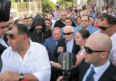 Charles Aznavour had a meeting with Tbilisi Armenian Community 