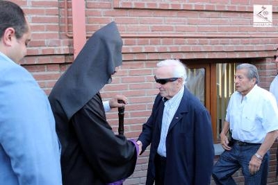 Charles Aznavour visited Saint Echmiadzin church in Tbilisi