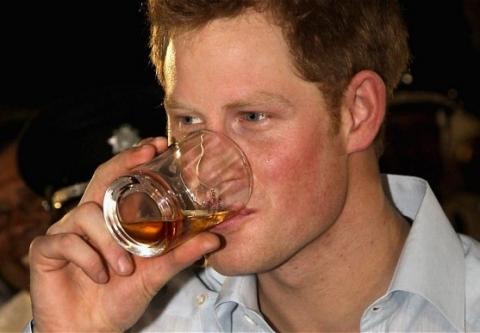 Naked photos of Prince Harry appeared in internet 