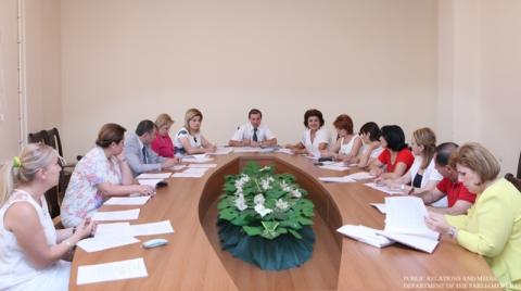 ՊՈԱԿ-ների եւ կրթության մասին օրենքերի հակասությունները հարթող օրինագիծն ընդգրկվել է ԱԺ քառօրյա նիստերի օրակարգ