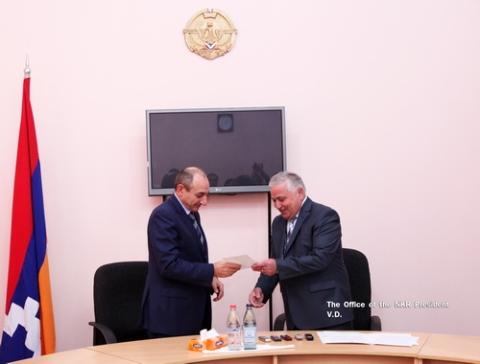CEC handed Bako Sahakyan Artsakh Republic  President certificate 