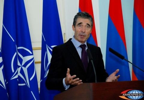 Հայաստանում լրագրողը Ռասմուսենից հետաքրքրվել է, թե ինչպես է սեղմելու Ալիեւի ձեռքը