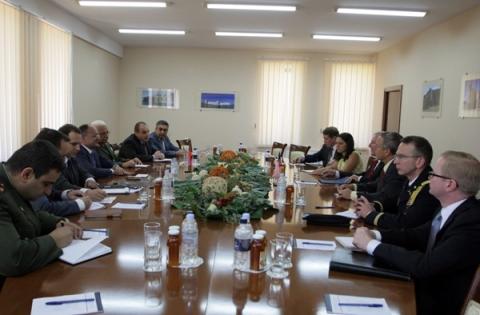 Սեյրան Օհանյանը բարձր է գնահատել պաշտպանական ոլորտում հայ-ամերիկյան համագործակցությունը 
