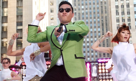 30 000 people danced the “Gangnam Style” at Rome's central square