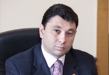 Эдуард Шармазанов ответил на заявление Роберта Кочаряна