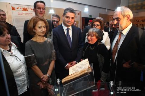 PM Sargsyan participated in an exhibition dedicated to first Armenian printed book 500th anniversary