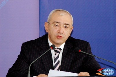 Claim of applicant is unsubstantiated. Tigran Mukuchyan delivered concluding speech in Constitutional Court 