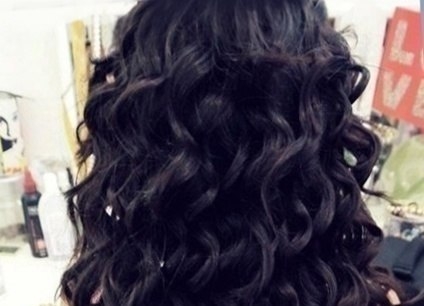 In Armenia and Eastern cultures loose wavy hair are considered to be moretempting. The Telegraph