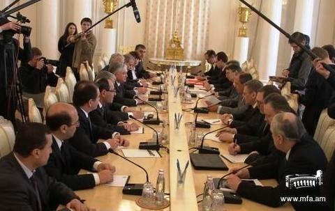 Armenian and Russian MFAs discussed federative relations issues