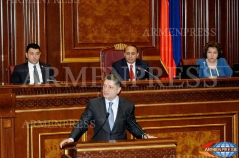 Tigran Sargsyan: Authorities should listen to opposition even if it is split and weak