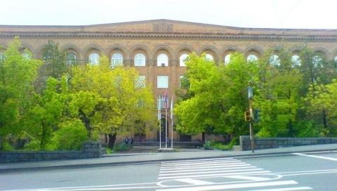ԵՃՇՊՀ քաղաքշինության ամբիոնը վերանվանվել է Արծվին Գրիգորյանի անվամբ